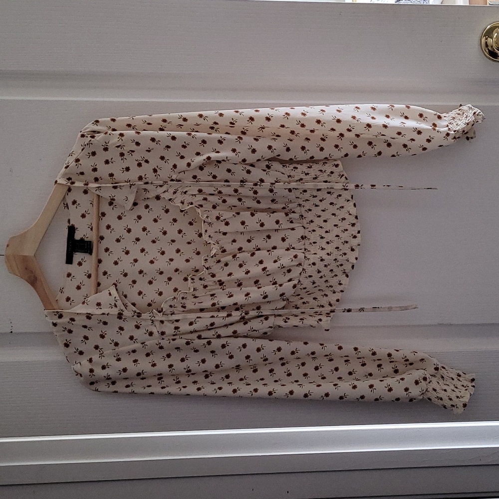 Long sleeve crop blouse